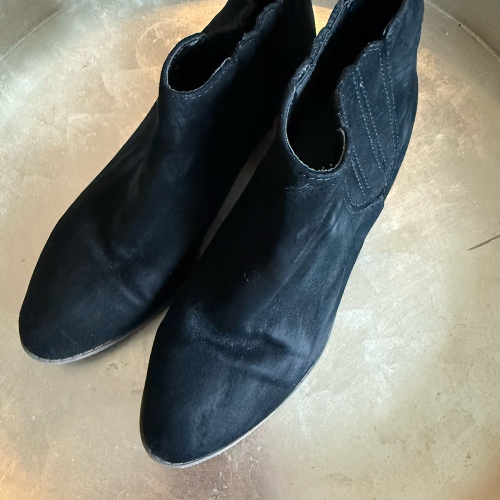 Elegant Black Ankle Boots women’s size 7